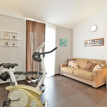 Sleeps 12 Pool Air Con Wifi Villa